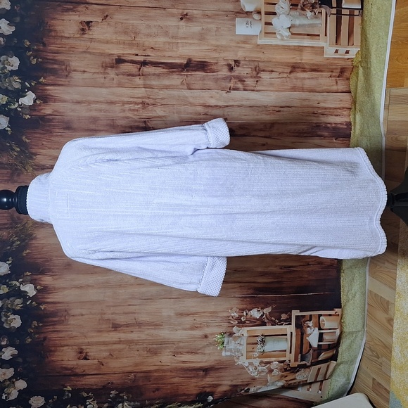 Oscar de la Renta violet S/M house coat/ robe - Picture 5 of 11